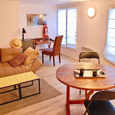 Cosy - Opera De Apartmán